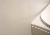お風呂の水滴取りならコレ!大量にキレイに拭き取れて、もう水垢を残さない