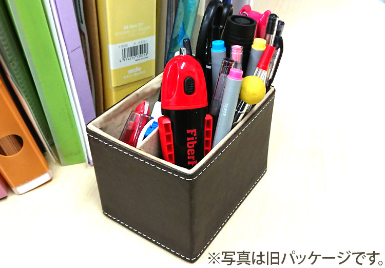 ペン立てに置ける